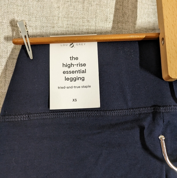 Lou & Grey high-rise essential legging navy blue - Picture 4 of 5